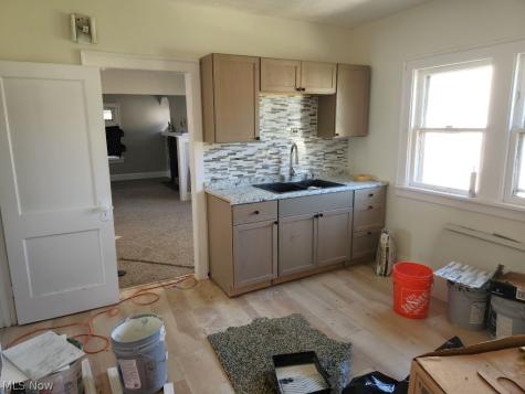 4421 E 156th Street Cleveland OH 44128