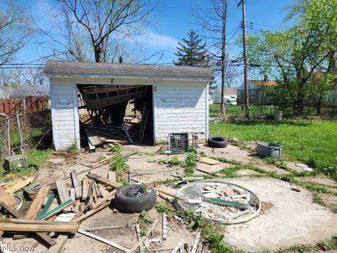 4421 E 156th Street Cleveland OH 44128