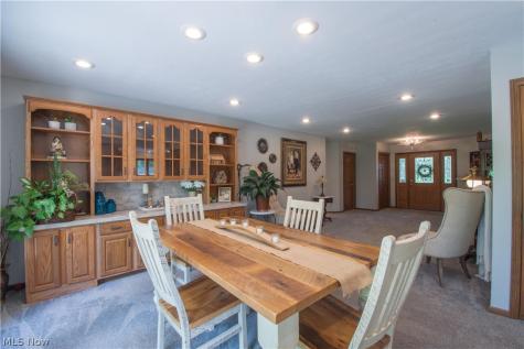 6476 Harbor Drive NW Canton OH 44718