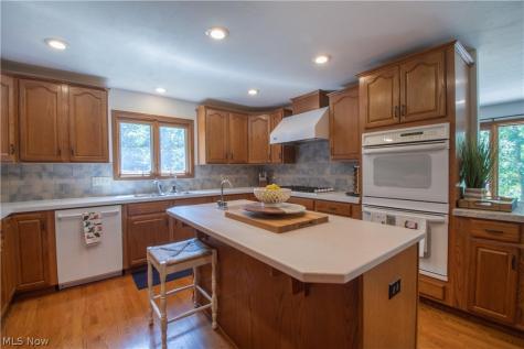 6476 Harbor Drive NW Canton OH 44718