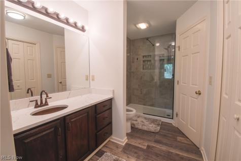 6476 Harbor Drive NW Canton OH 44718