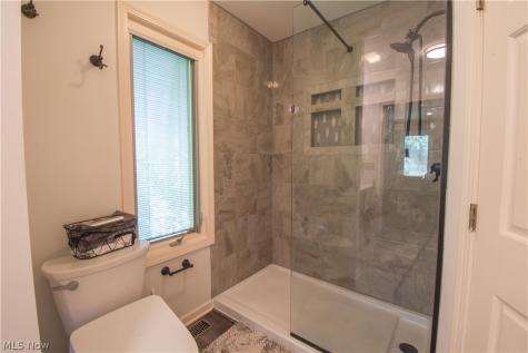 6476 Harbor Drive NW Canton OH 44718