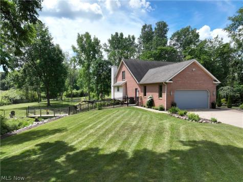 6476 Harbor Drive NW Canton OH 44718