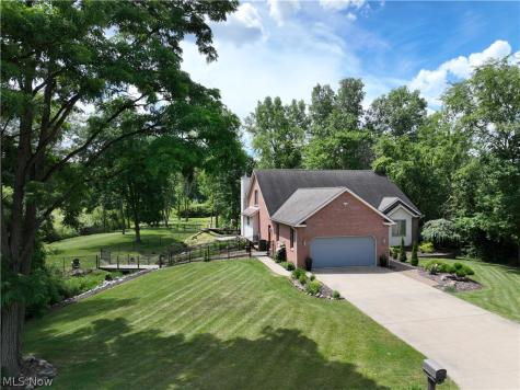 6476 Harbor Drive NW Canton OH 44718