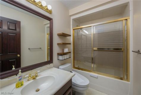 598 Saguaro Place Barberton OH 44203