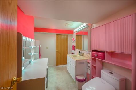 598 Saguaro Place Barberton OH 44203