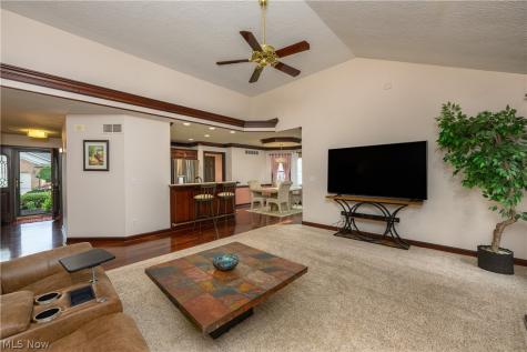 598 Saguaro Place Barberton OH 44203