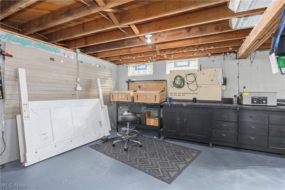 1450 Ries Street Barberton OH 44203