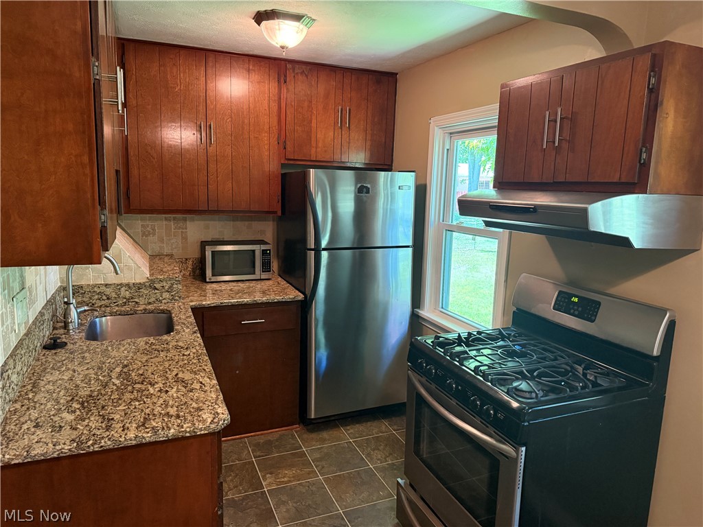 8233 Edgewood Road Mentor OH 44060