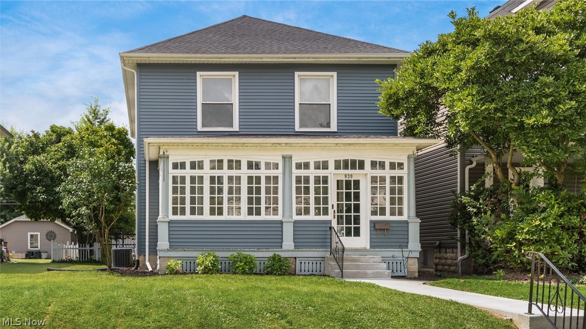 930 Forest Avenue Zanesville OH 43701