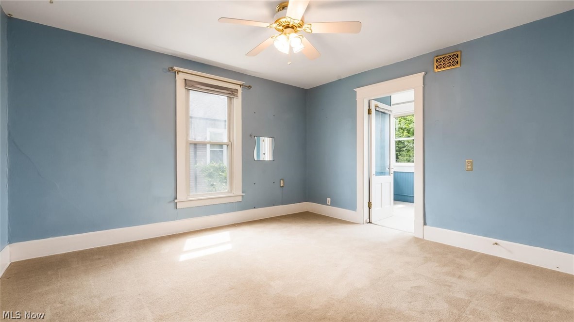 930 Forest Avenue Zanesville OH 43701