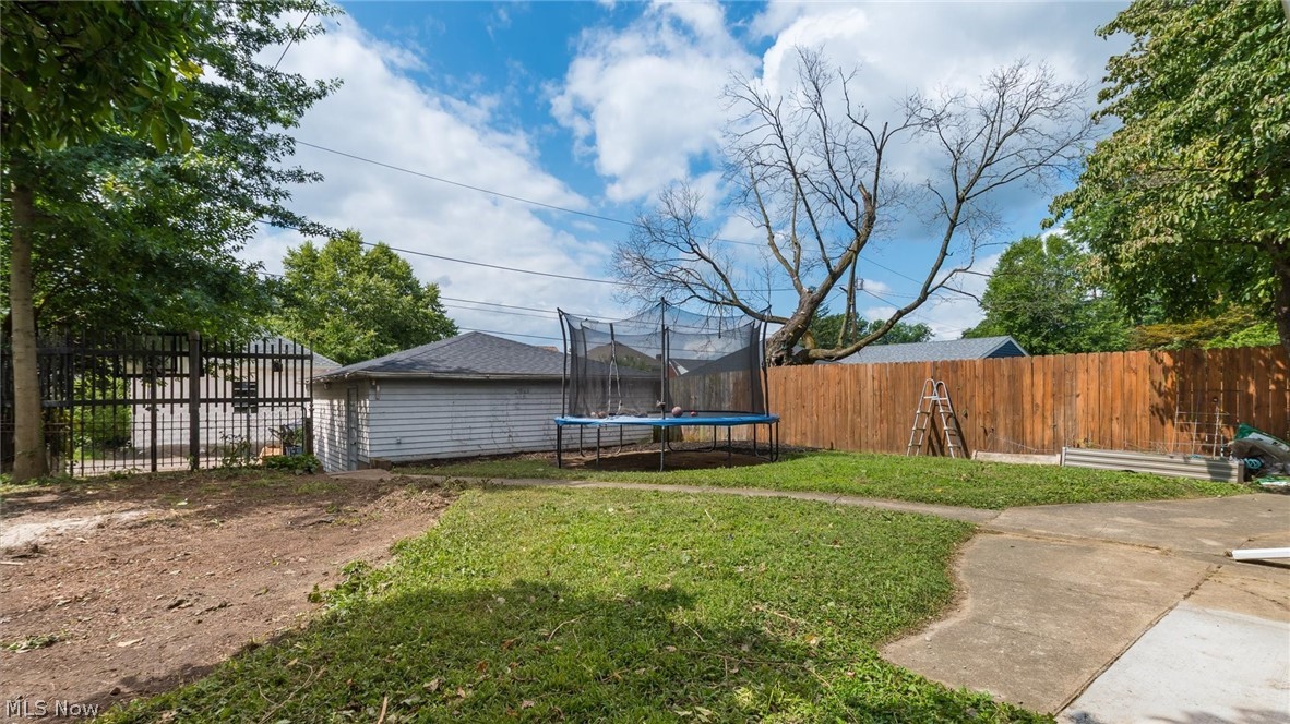 930 Forest Avenue Zanesville OH 43701