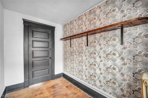 1362 W 61st Street Cleveland OH 44102