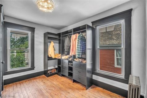 1362 W 61st Street Cleveland OH 44102