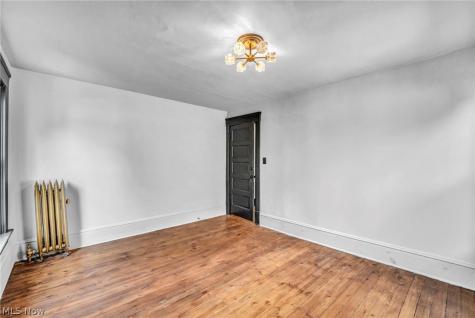 1362 W 61st Street Cleveland OH 44102