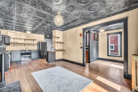 1362 W 61st Street Cleveland OH 44102