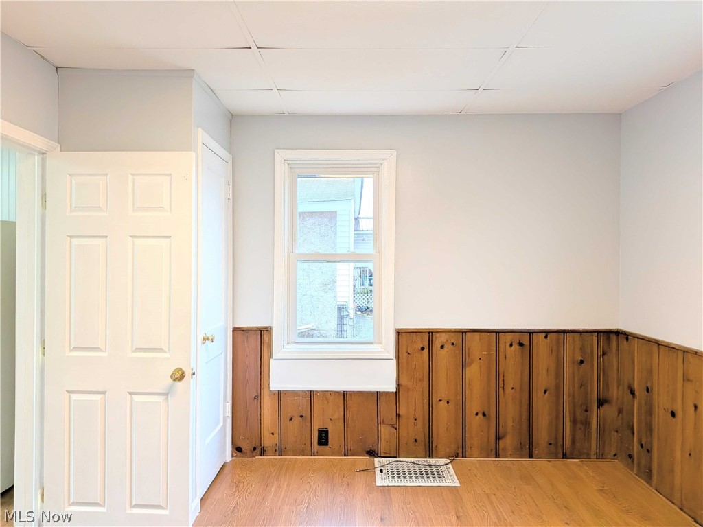 117 N Market Street Waynesburg OH 44688