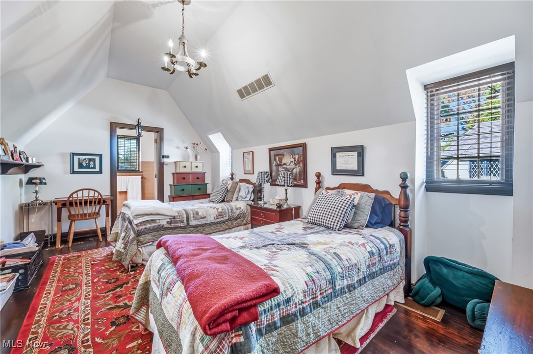 740 Fairway Drive Warren OH 44483