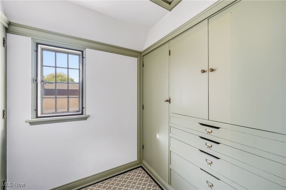 740 Fairway Drive Warren OH 44483
