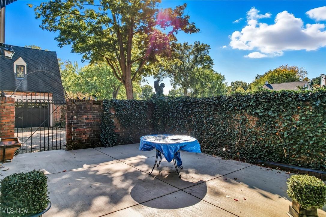 740 Fairway Drive Warren OH 44483