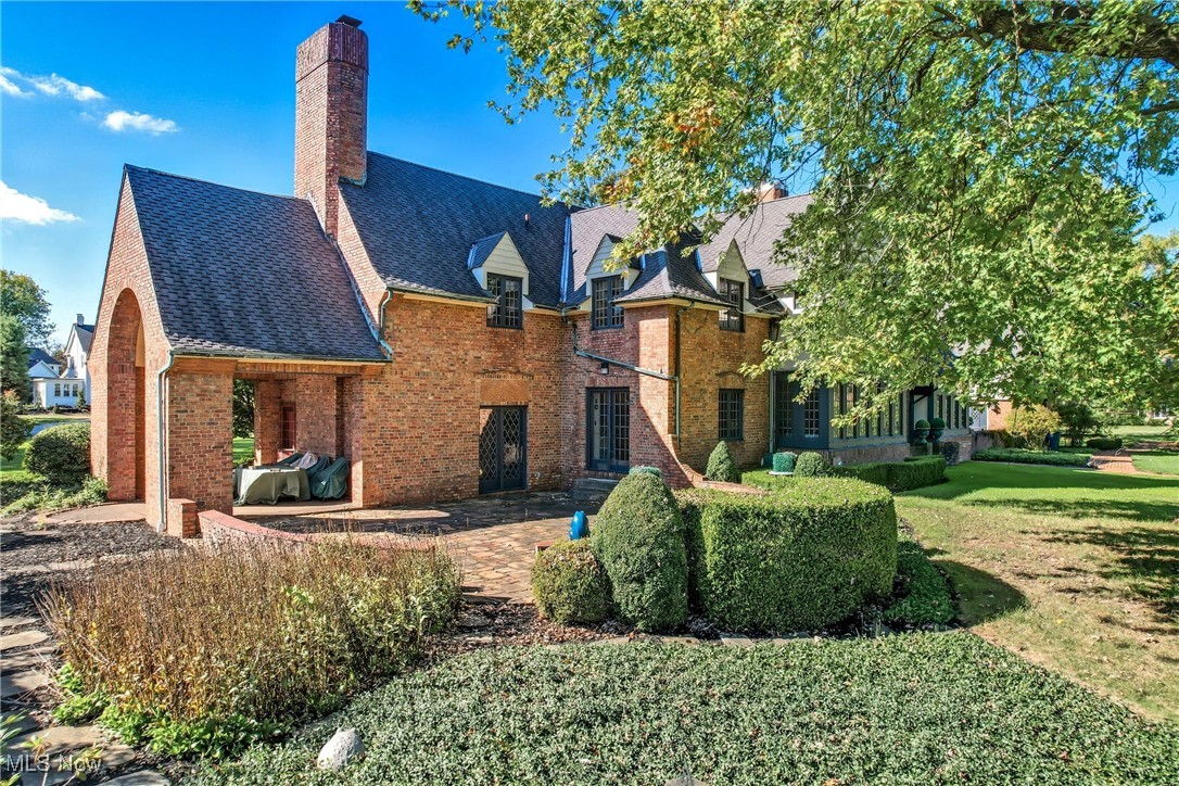 740 Fairway Drive Warren OH 44483