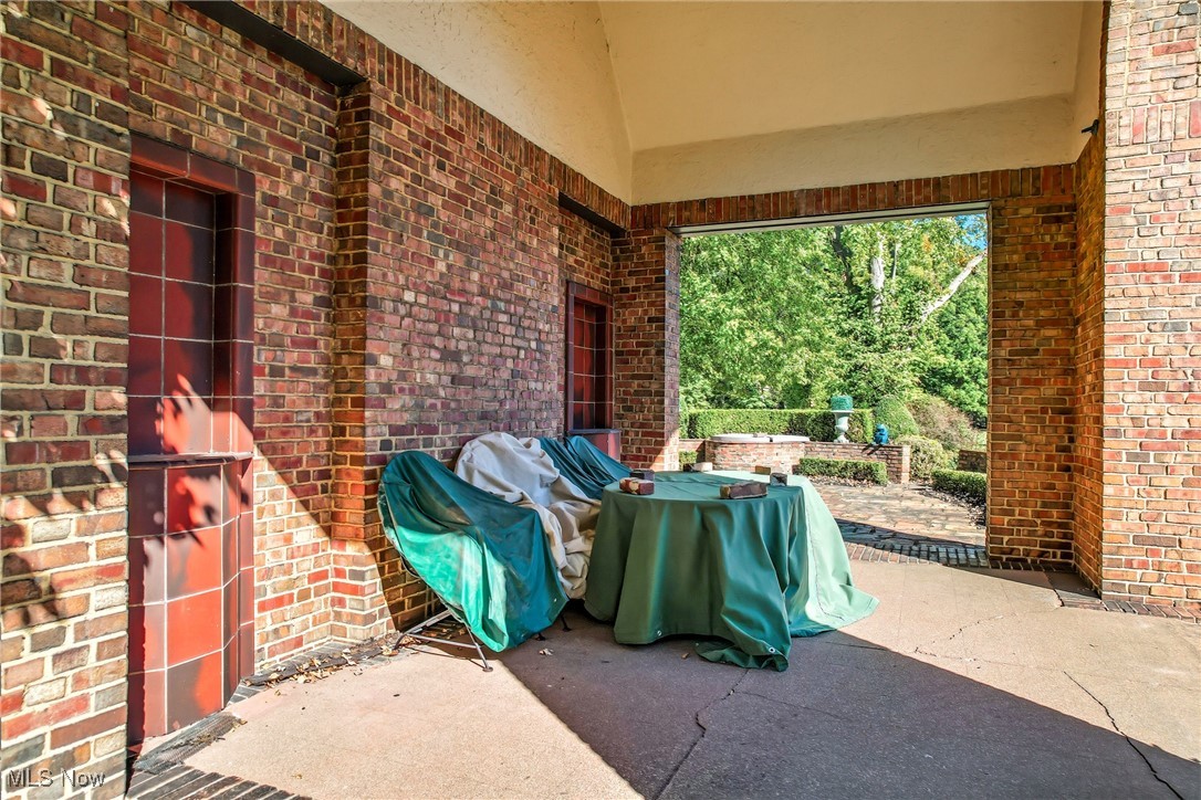 740 Fairway Drive Warren OH 44483