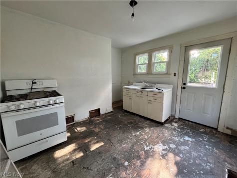 809 Garfield Avenue Marietta OH 45750