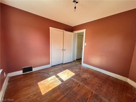 809 Garfield Avenue Marietta OH 45750
