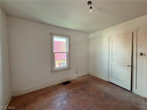 809 Garfield Avenue Marietta OH 45750