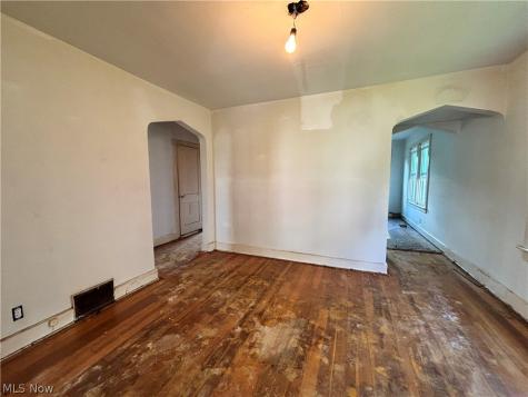 809 Garfield Avenue Marietta OH 45750