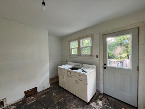 809 Garfield Avenue Marietta OH 45750