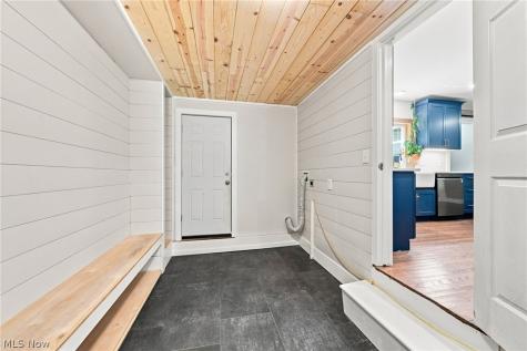 6024 Louis North Olmsted OH 44070