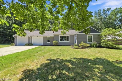 6024 Louis North Olmsted OH 44070