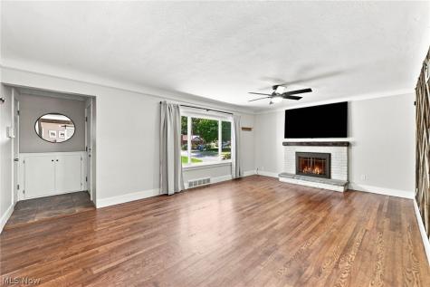 6024 Louis North Olmsted OH 44070