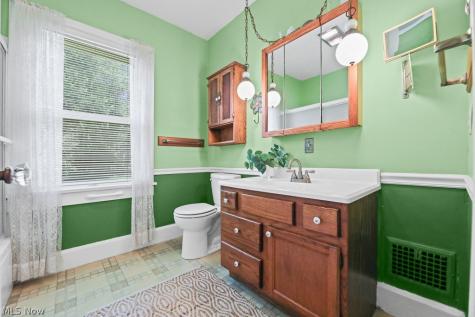 10201 Mccallum Avenue NE Alliance OH 44601