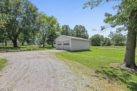 10201 Mccallum Avenue NE Alliance OH 44601