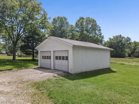 10201 Mccallum Avenue NE Alliance OH 44601