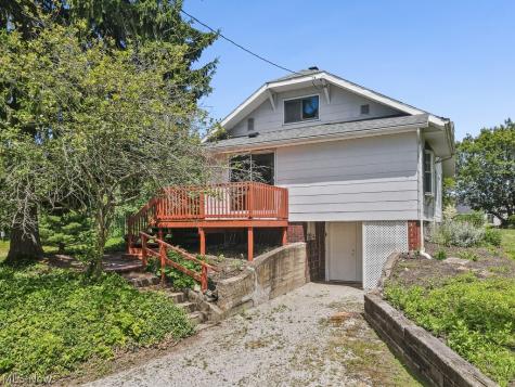 10201 Mccallum Avenue NE Alliance OH 44601
