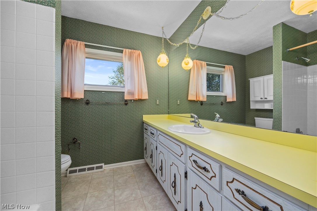 17880 N Inlet Drive Strongsville OH 44136
