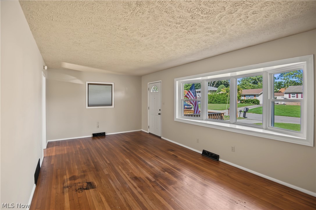 4066 Jeanette Drive SE Warren OH 44484