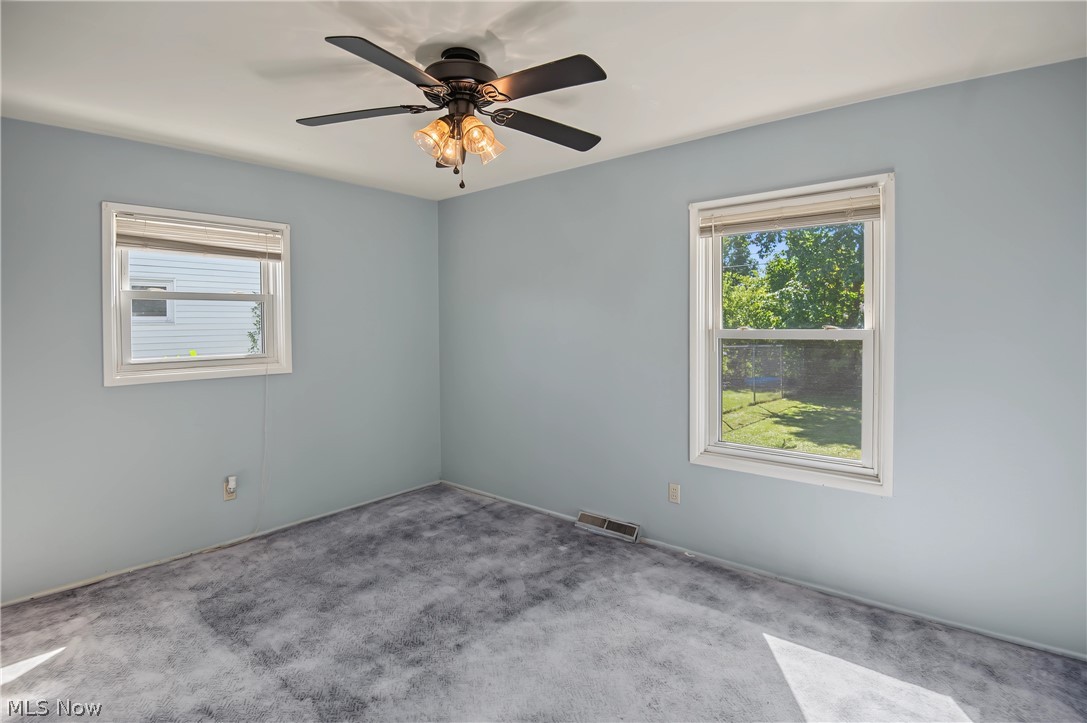 4066 Jeanette Drive SE Warren OH 44484