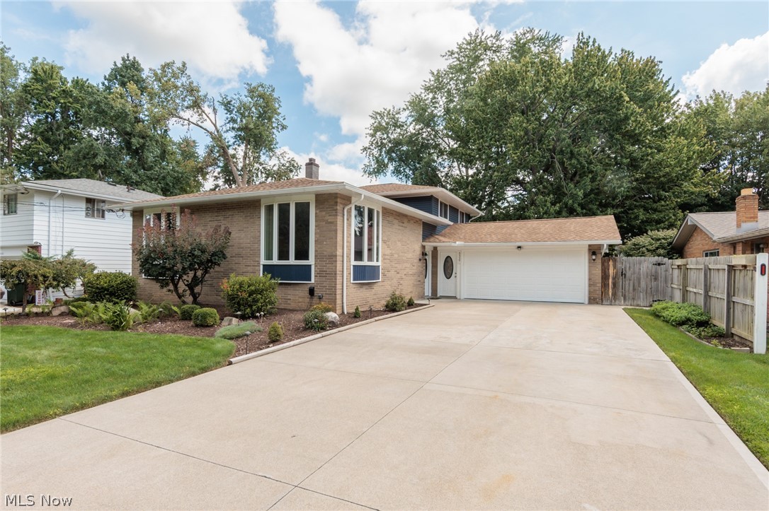5337 Hampton Drive North Olmsted OH 44070