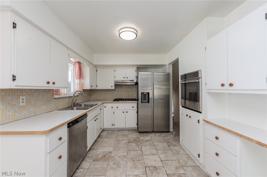 5337 Hampton Drive North Olmsted OH 44070