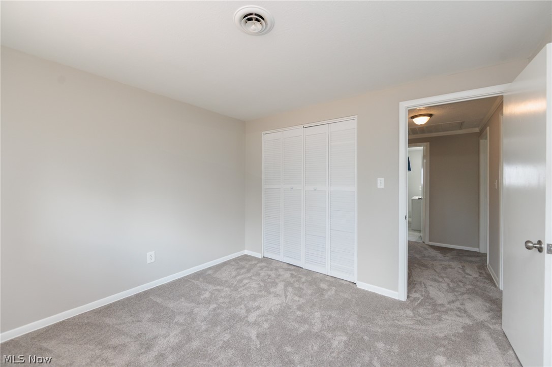 5337 Hampton Drive North Olmsted OH 44070