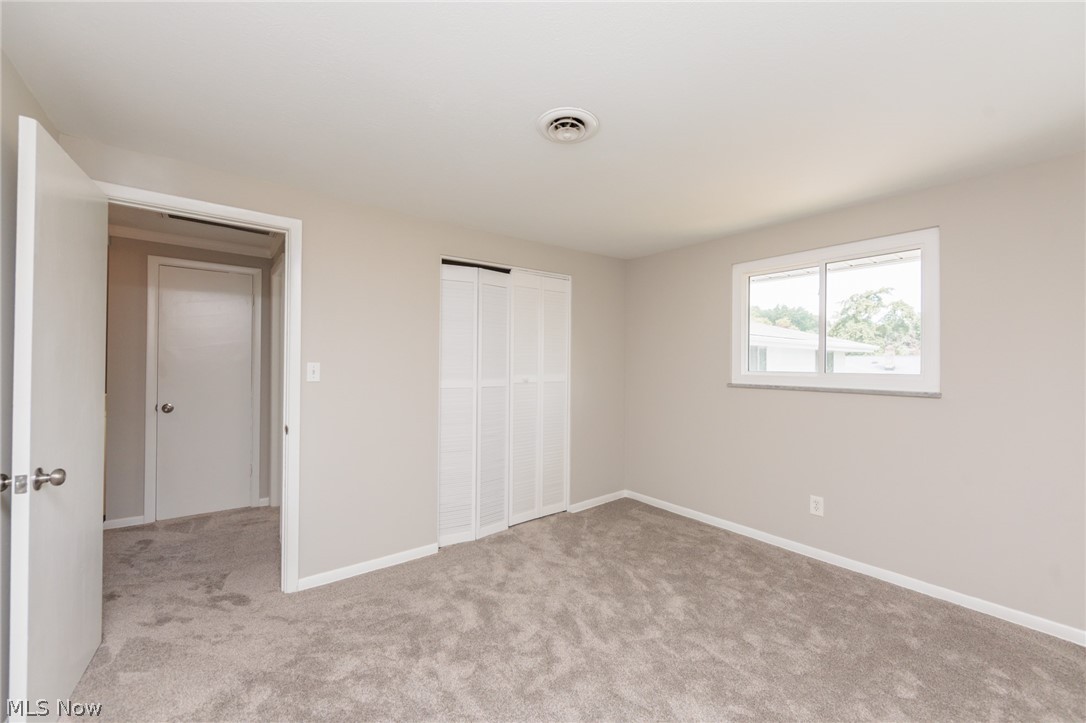 5337 Hampton Drive North Olmsted OH 44070