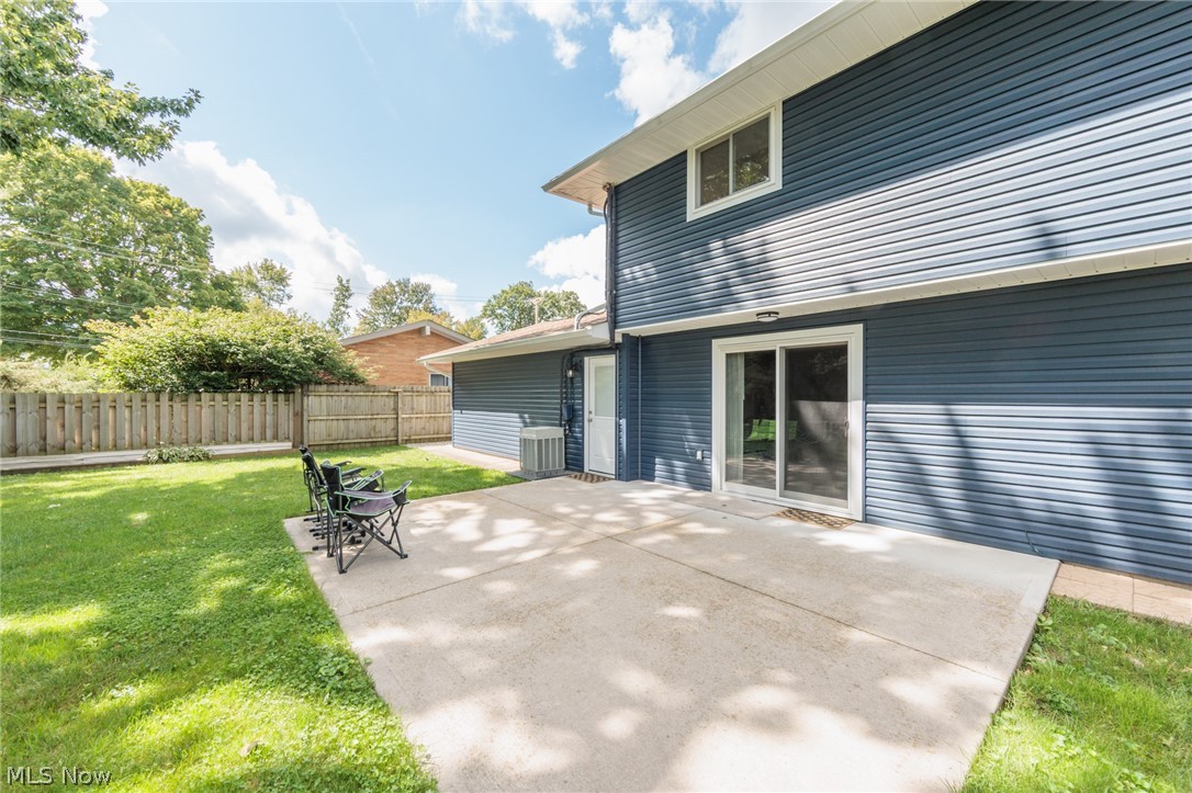 5337 Hampton Drive North Olmsted OH 44070