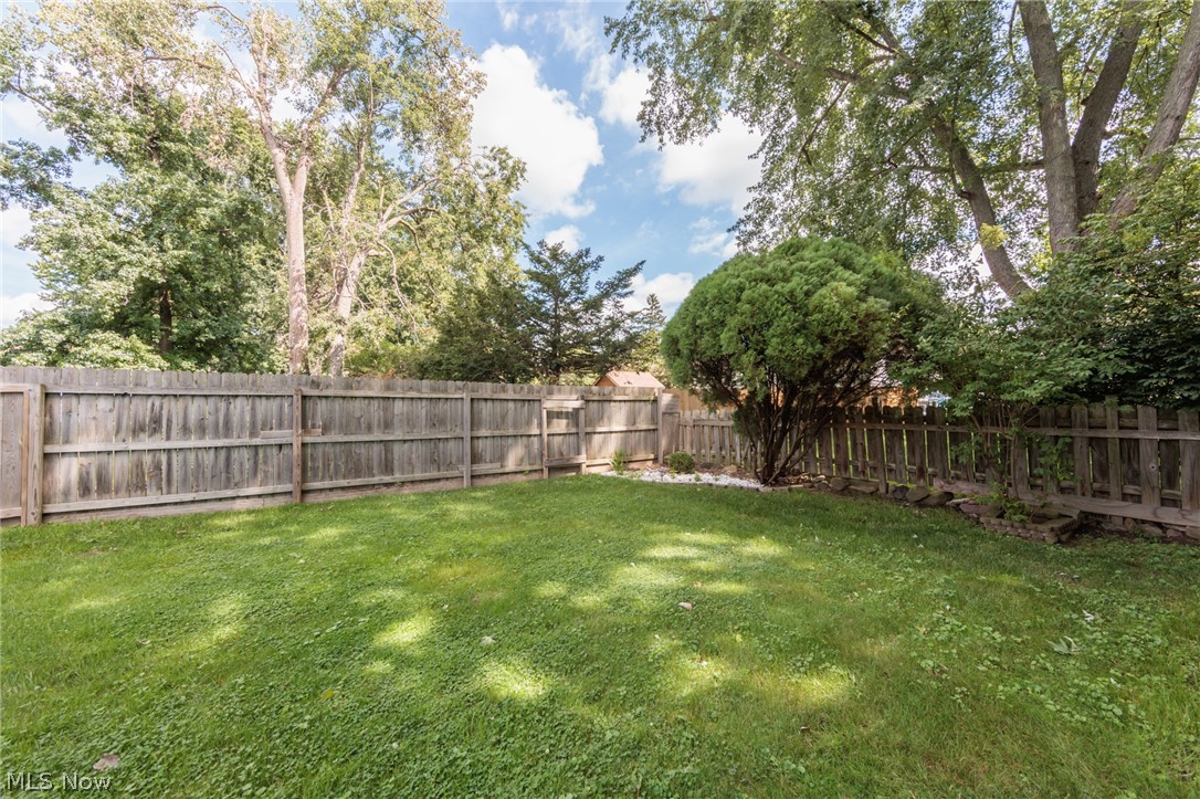 5337 Hampton Drive North Olmsted OH 44070