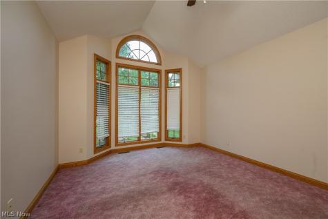 206 Shenandoah Boulevard Barberton OH 44203