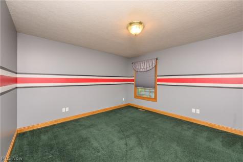 206 Shenandoah Boulevard Barberton OH 44203