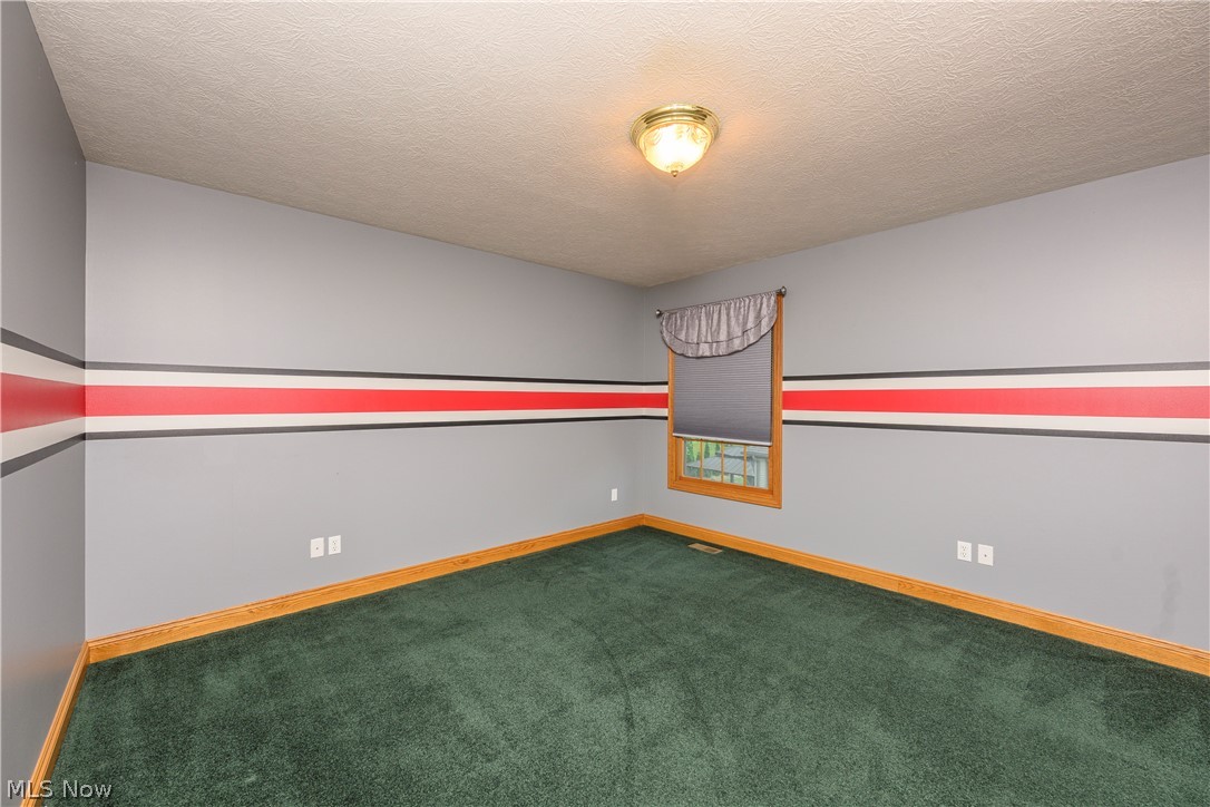 206 Shenandoah Boulevard Barberton OH 44203